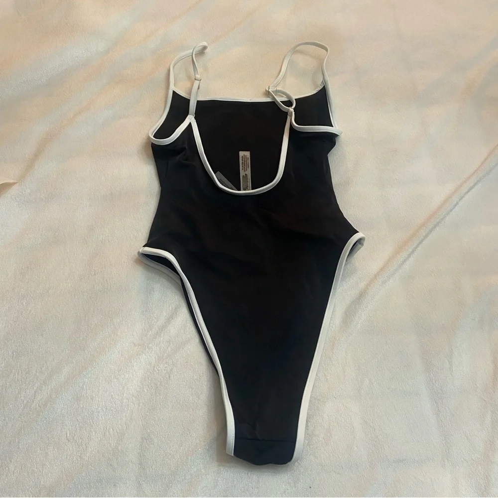 Frankies Bikinis new pink